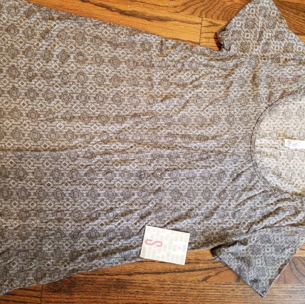Lularoe Classic Tee